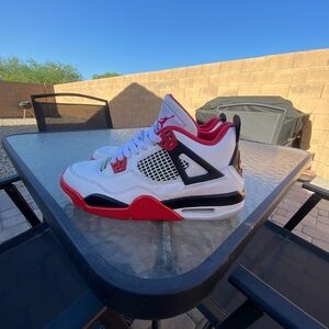 Jordan 4 Fire Red